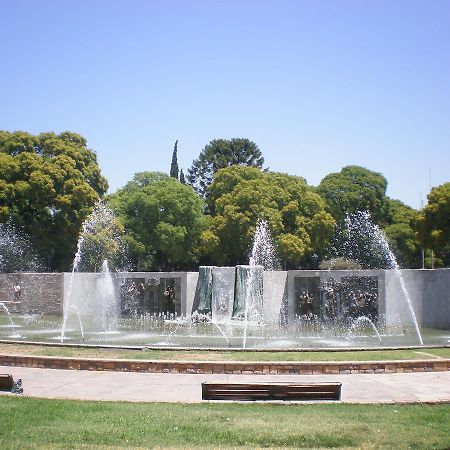 Hotel Zamora Mendoza Bagian luar foto