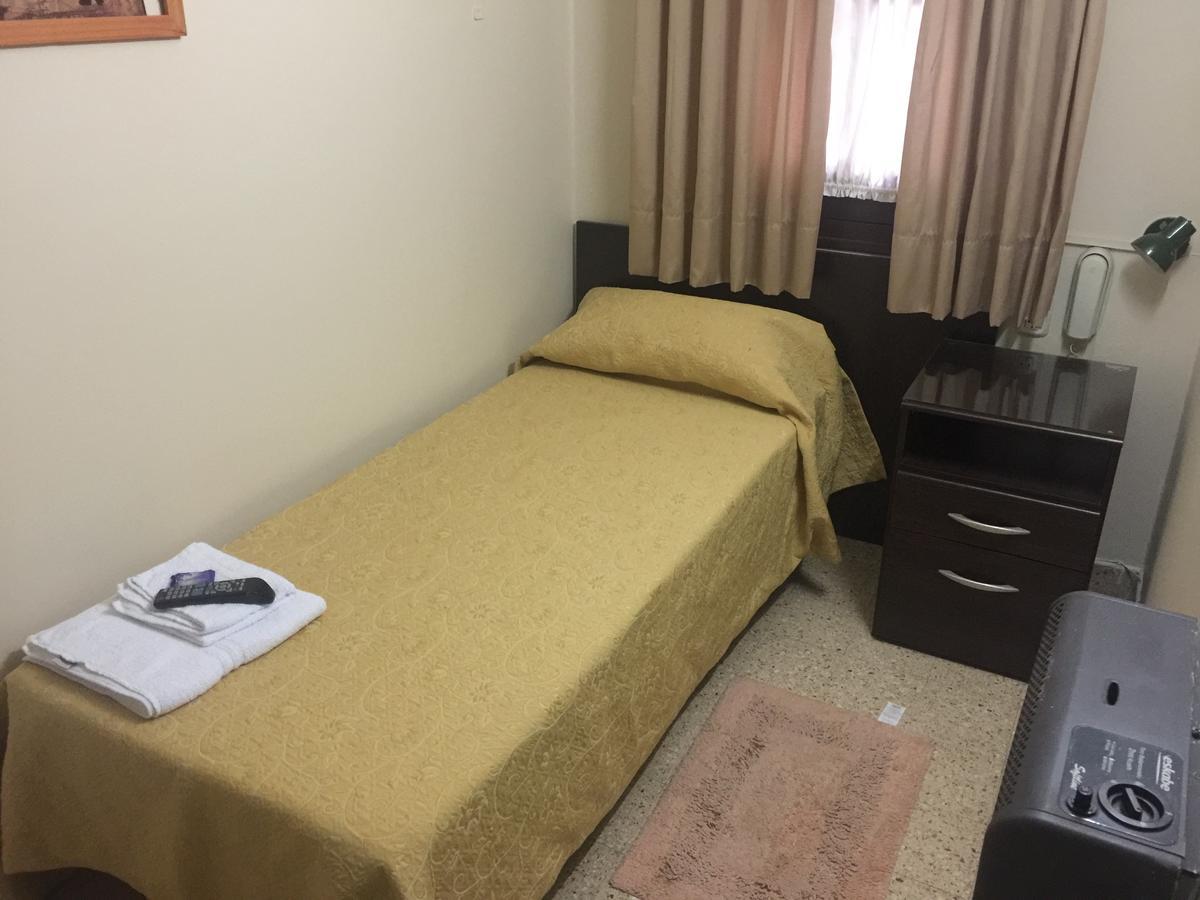 Hotel Zamora Mendoza Bagian luar foto