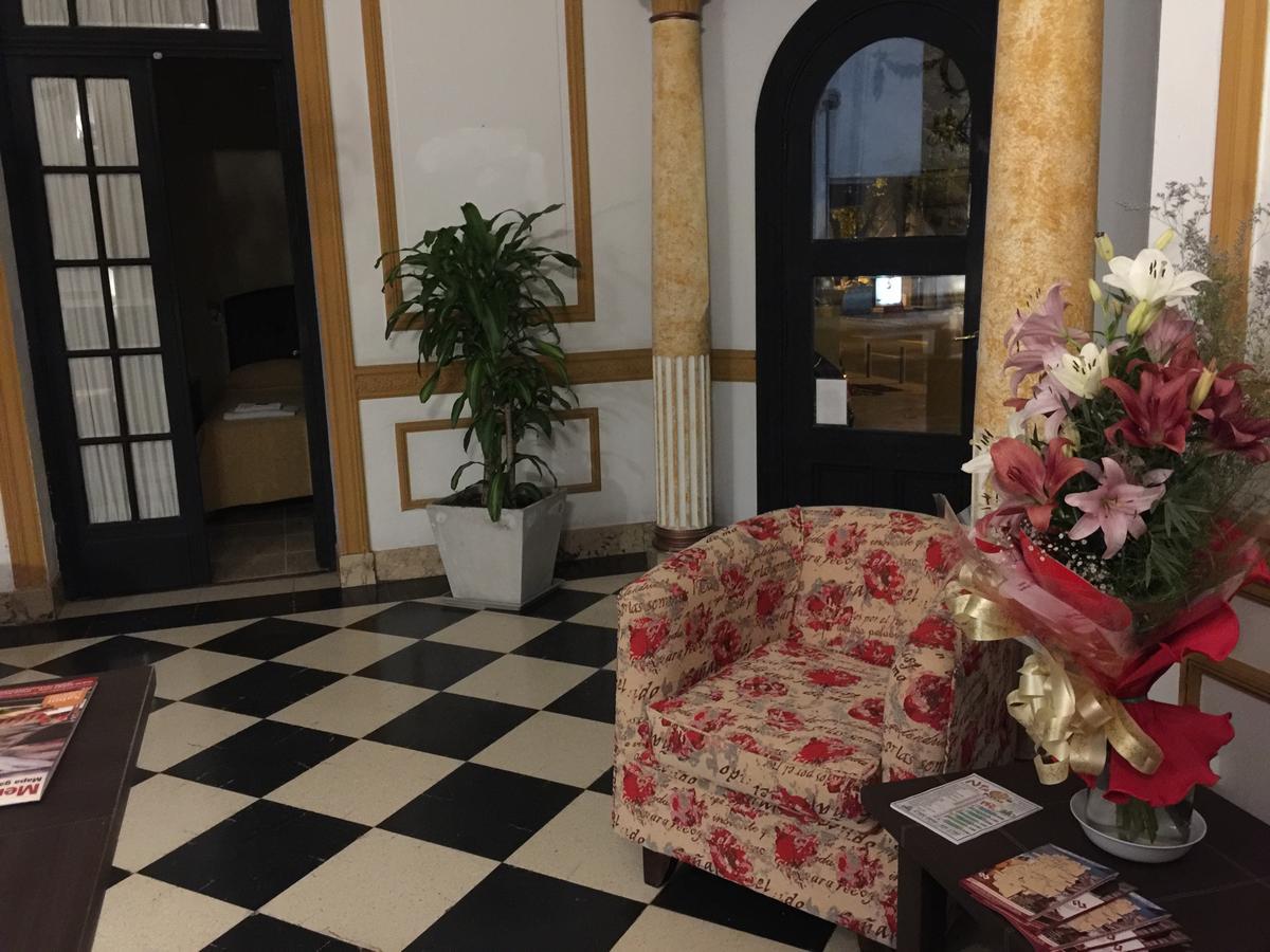 Hotel Zamora Mendoza Bagian luar foto